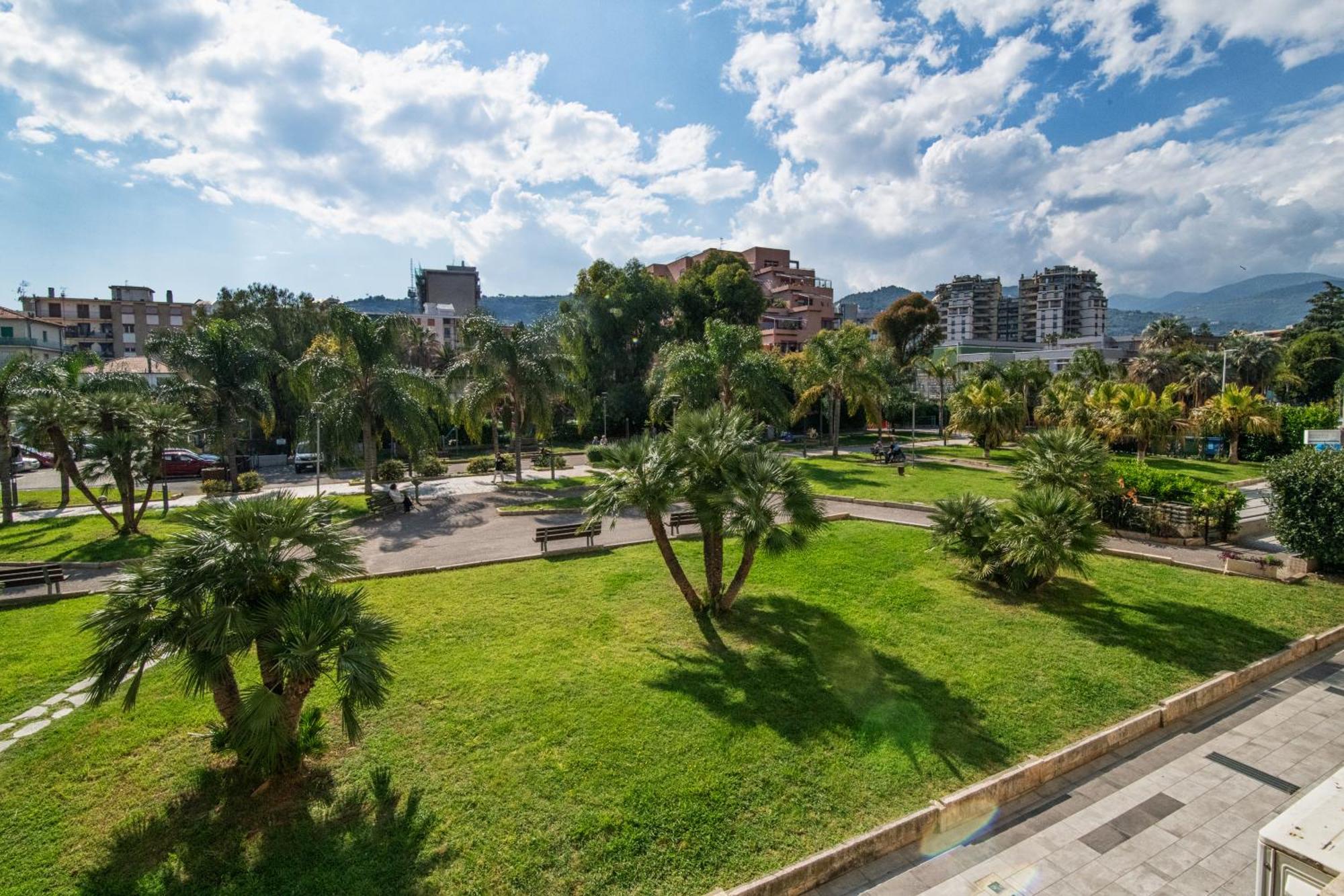 Hotel Europa Arma di Taggia Εξωτερικό φωτογραφία