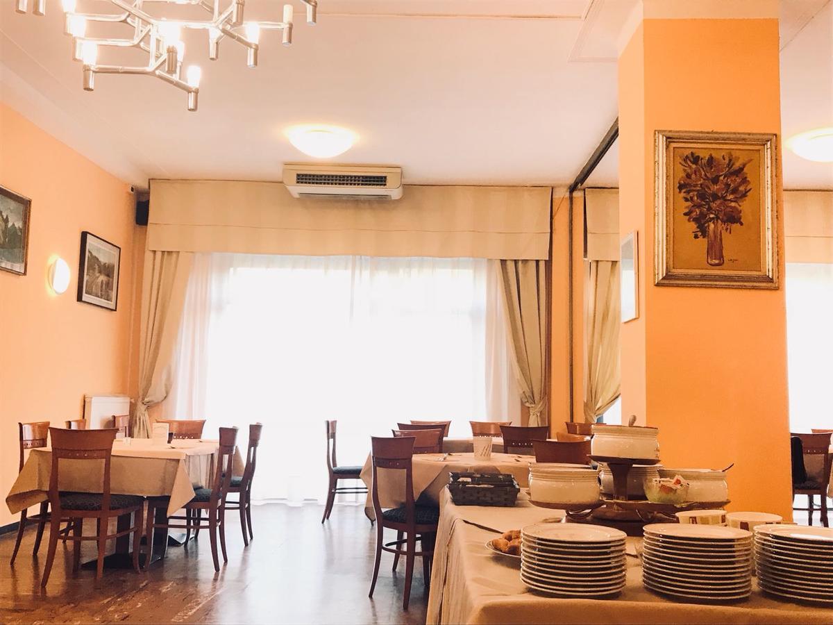 Hotel Europa Arma di Taggia Εξωτερικό φωτογραφία